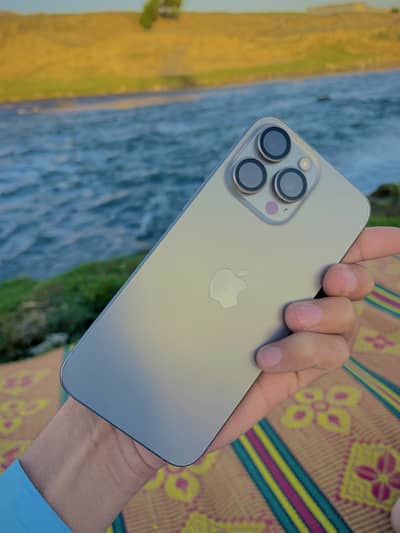 Apple iPhone 15 Pro Max