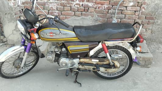 ٹینکی اوریجنل نہیں ہے باقی سب اوریجنل ہے