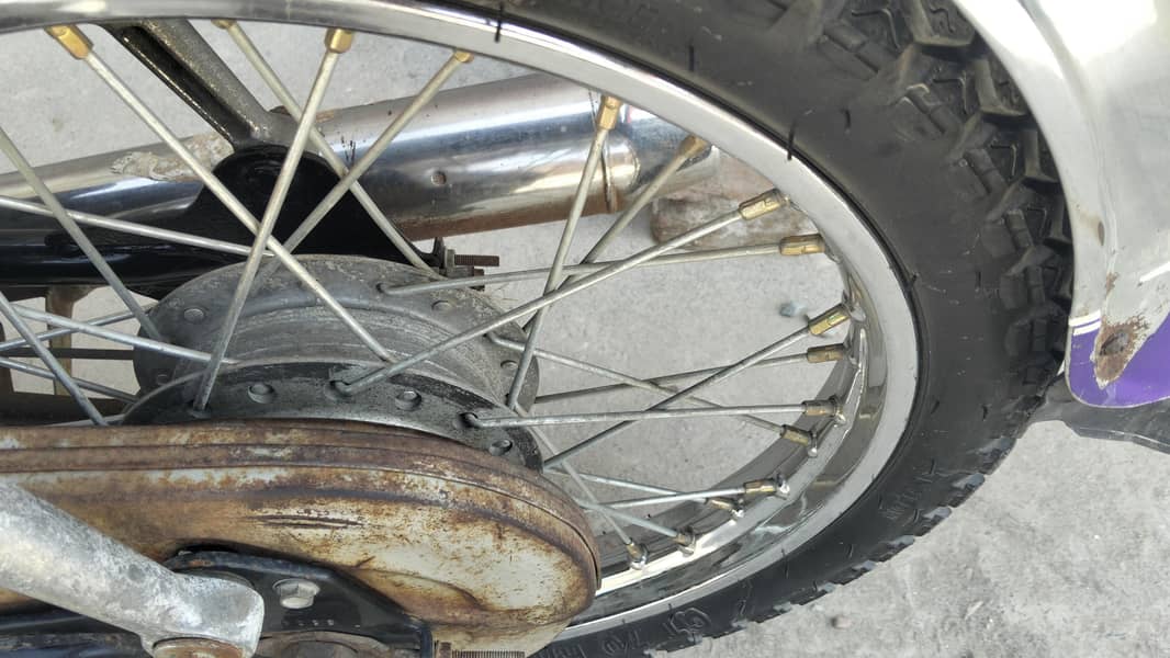 ٹینکی اوریجنل نہیں ہے باقی سب اوریجنل ہے 1