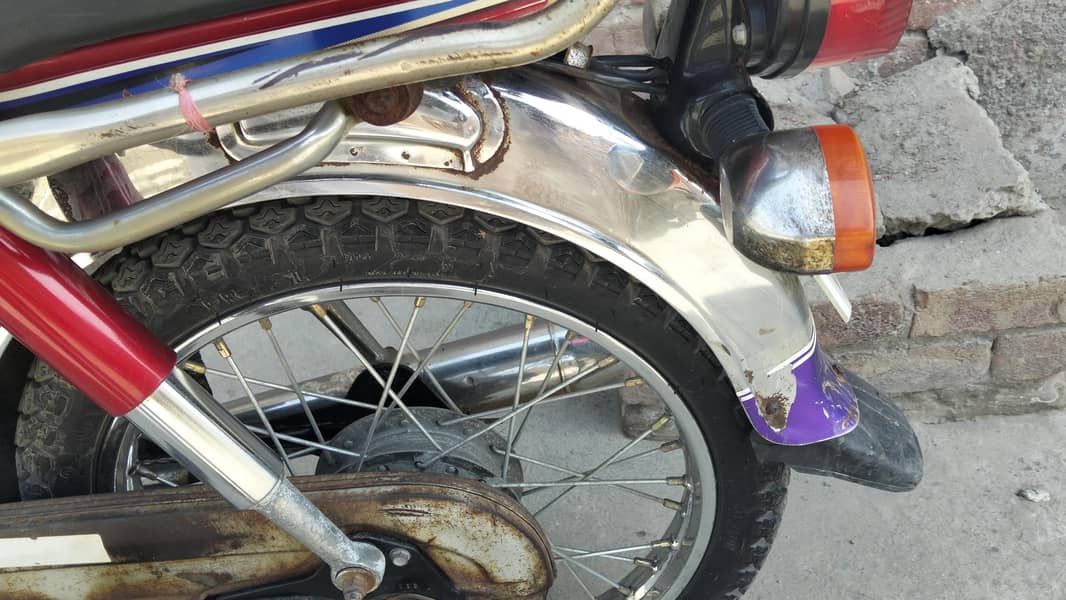 ٹینکی اوریجنل نہیں ہے باقی سب اوریجنل ہے 2