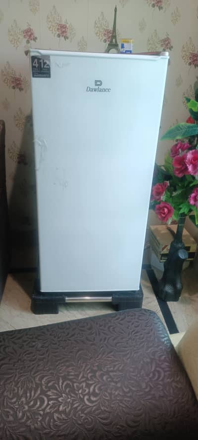 “Small Refrigerator for Sale – Excellent Condition”