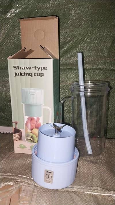 Mini charge able juicer blender 1L ABS