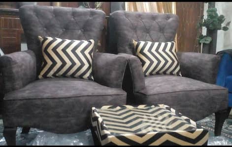 Very beautiful heavy diamond foam chairs with table03335138001