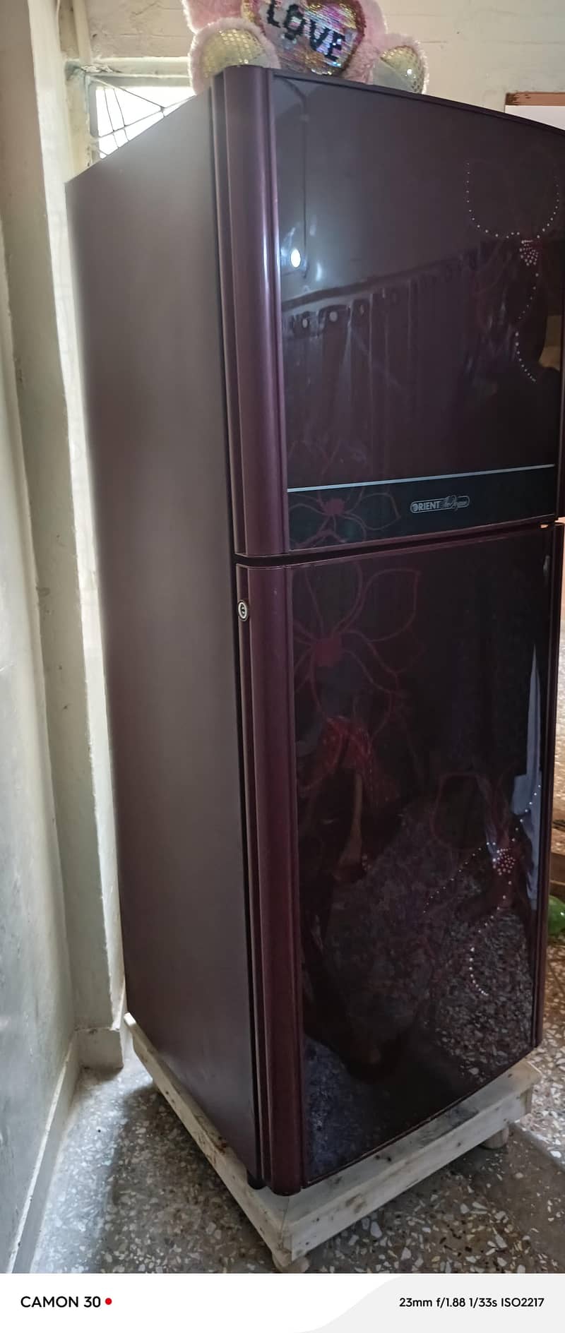 Orient Refrigreator medium size 8