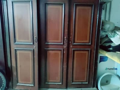used furniture in excellent condition