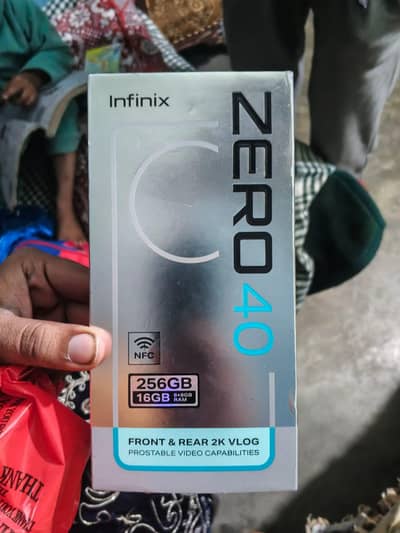 Infinix 40 Zero Argent sel