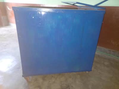 rotiya lagny waly tandoor ka faram  abi new hai  steel ka hai