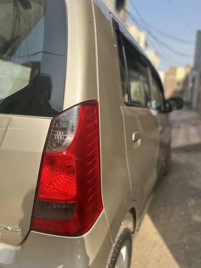 Waganor 18 model. What’s app 03174837859