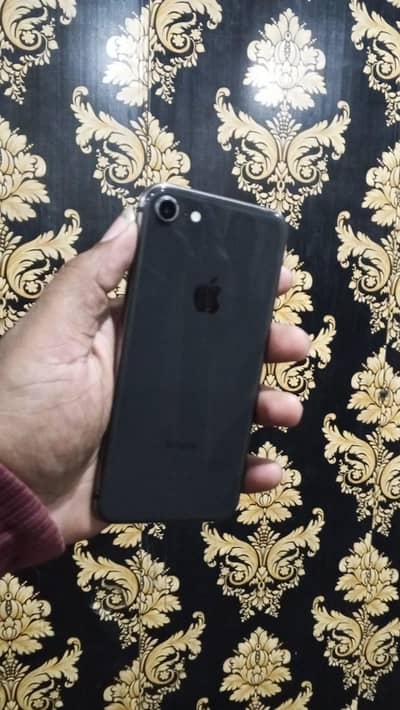iphone 8 64GB. non pta. read add