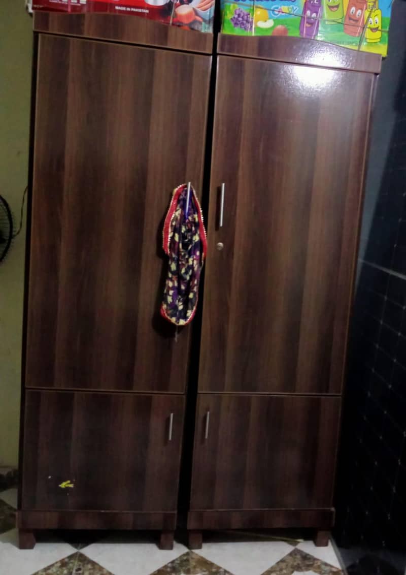 wardrobe & dressing table 1