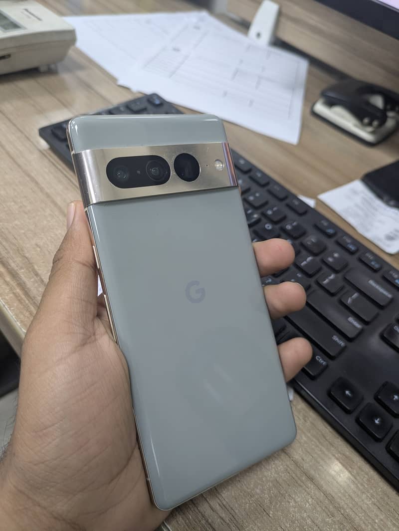 Google Pixel 7 Pro 6