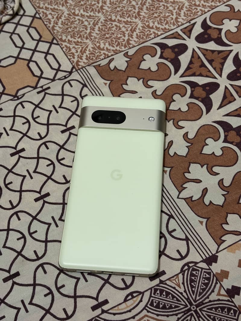 Google Pixel 7 3