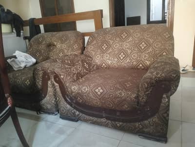 urgent sale full set fully jumbo size 3+1+1+2 set sofa urgent need