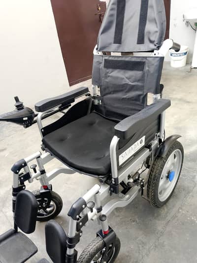 electric wheelchair