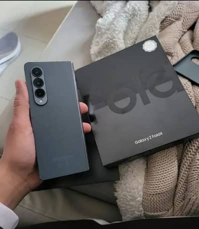 Samsung Galaxy z fold 4