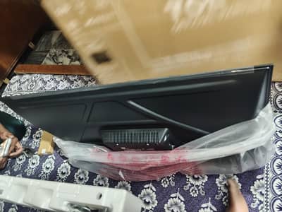 TCL 32 INCHES LED NEW BUT OPEN BOXED