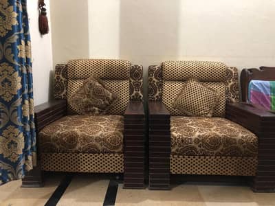 5 Seater sofe , less used in excellent condition