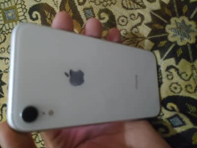 iphone XR 10.9 condition