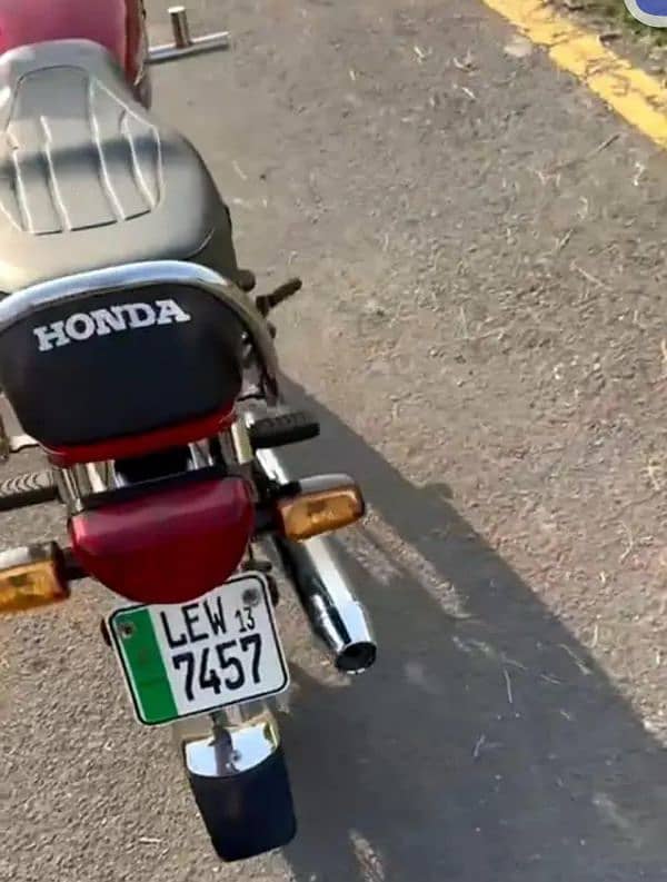 ہونڈا سی ڈی 70 بائک 1