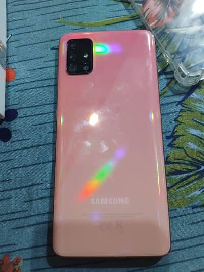 Samsung galaxy A51 is like a new mobile with box