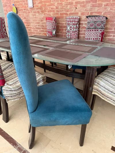 i am selling my dinning table