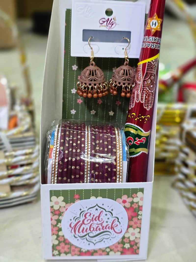 GIFT BASKETS/ CUSTOM/ CUSTOMIZED GIFT EID BASKETS 9