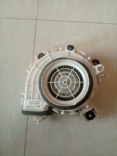 Nissan note hybrid battery fan