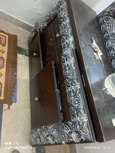 Dressing table less used for sale with belgium mirror