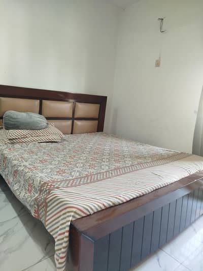 master bed double bed king size