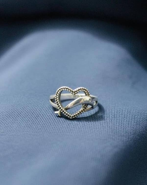 925 Sterling Silver Dolphin Heart Ring 17mm — A Quiet Symbol of Love, Simple in Design, Profound in Meaning