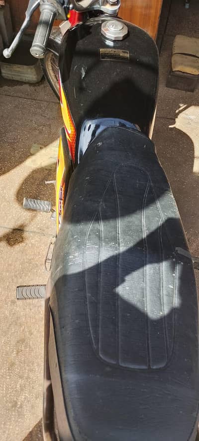 crownfan gadi bilkul okay copy kagaj clear