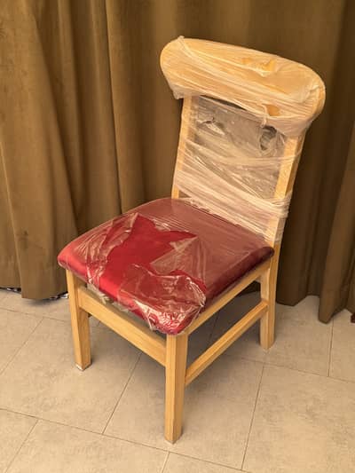 1 dining table with 1 single chair