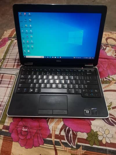 core i7 4th gen Dell latitude e7240 laptop 8gb ram 256gb Intel graphic