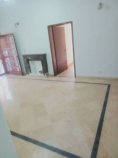 Ground portion for rent in g-11