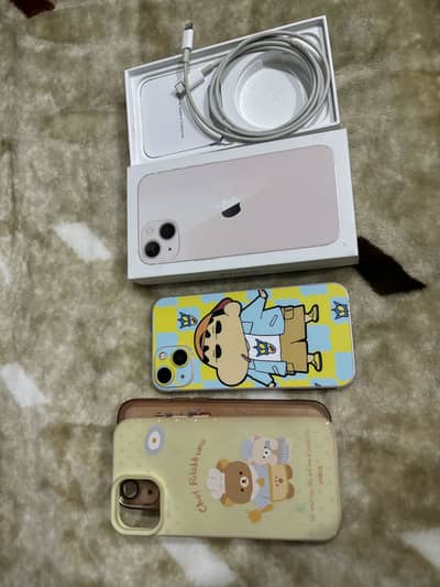 iPhone 13 128GB almost brand new with original box and original cable