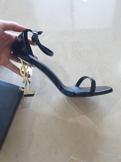 YSL HEELS (1st Replica)