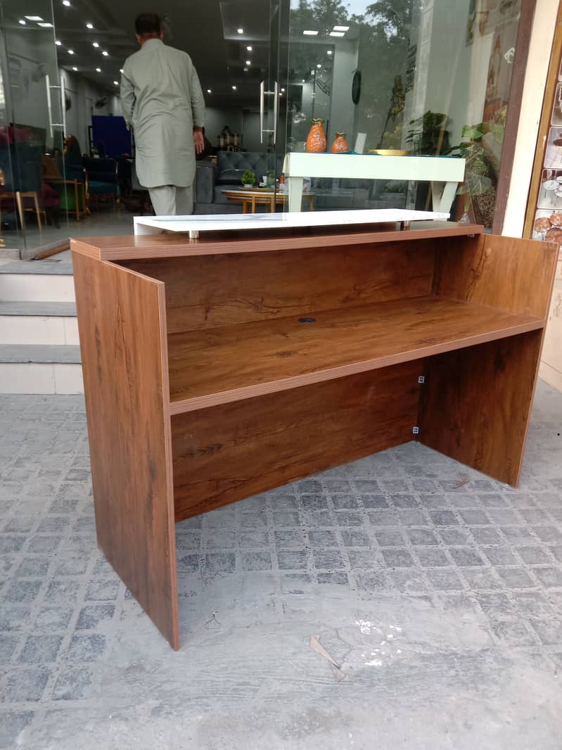 Reception Table | Counter Table 2