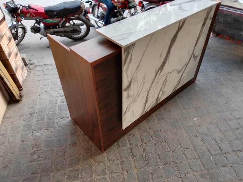 Reception Table | Counter Table 4