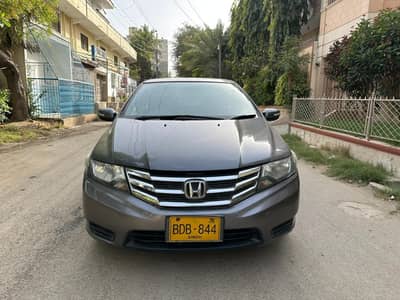 Honda city 2015-16 automatic 1.3 Original on my name