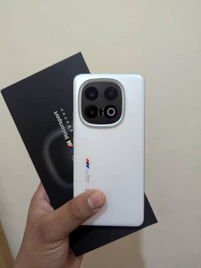 IQOO 13 12/256 Ful Box With Vivo Warranty