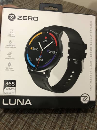 LUNA SMART WATCH