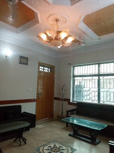 7 Marla beautiful upper portion in Jinnah Garden (only hiring)