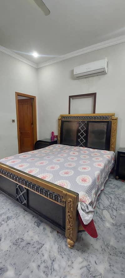 Premium Master Bedroom Set - Durable Wood Frame