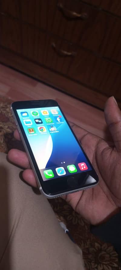 Iphone SE 2020 (Factory Unlock)