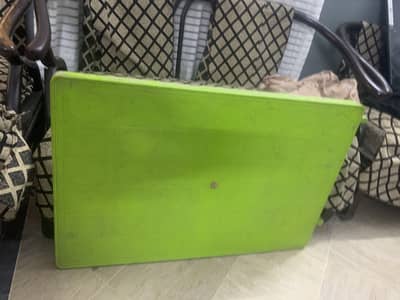 Foldable Table for dining and study purposes