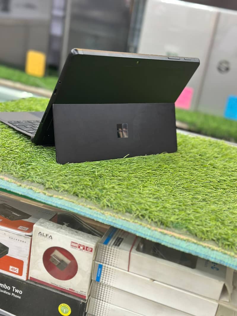 Surface Go 3 Intel Core 1