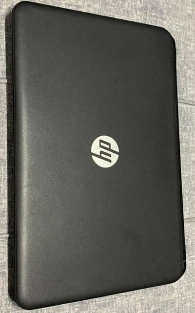 HP i3 5th gen,500 gb hard , 8 gb ram