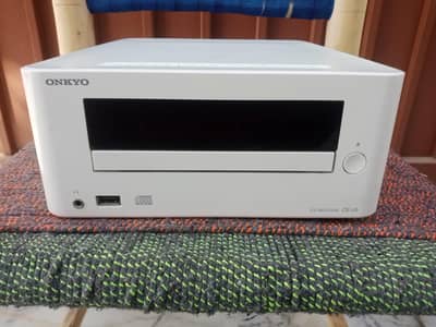Onkyo stereo receiver CR U5