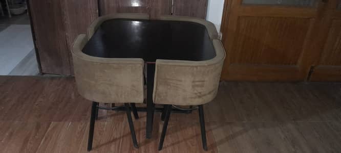 Space Saving Dining Table with 4 chairs for Sale