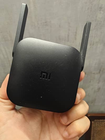 Wifi Extender. Wifi Repeater Router
